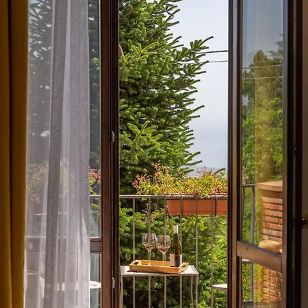 Penzion Etna Sunshine Rent